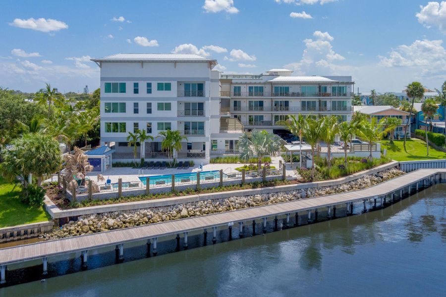 41 SW Seminole Street 305 25