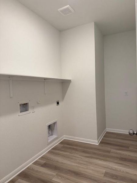 Spacious, unfurnished interior of a new home in Grande Estates, Bertram (Image 19). Spacious, unfurnished interior of a new home in Grande Estates, Bertram (Image 19).