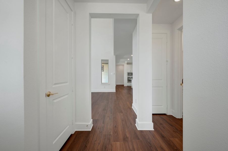 Spacious, unfurnished interior of a new home in Painted Tree, McKinney (Image 15). Spacious, unfurnished interior of a new home in Painted Tree, McKinney (Image 15).