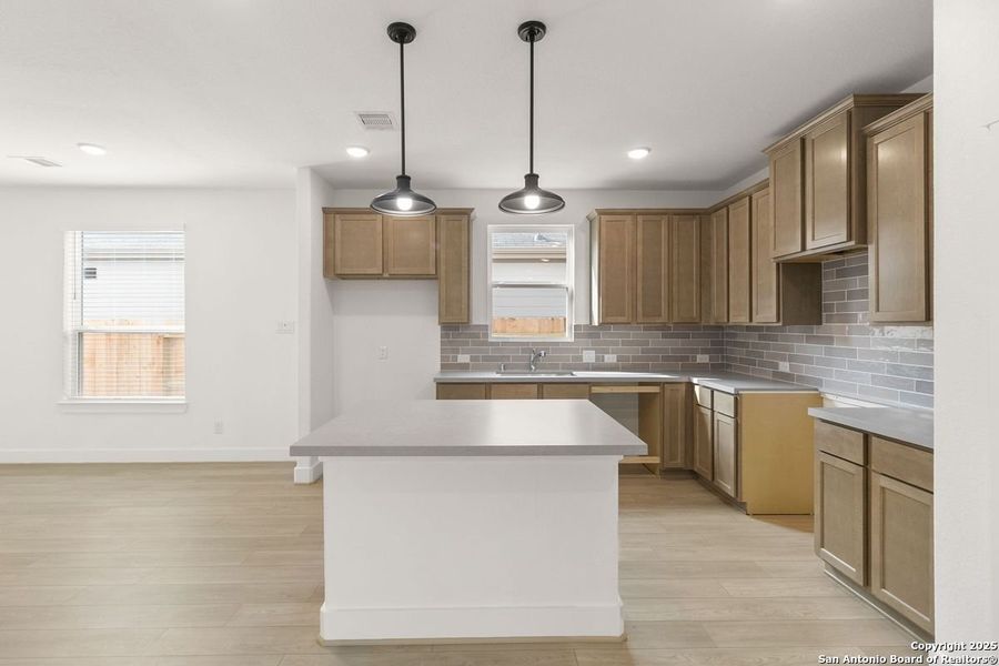 Furnished interior view inside a new home in Fairway Crossing 40s, San Antonio (Image 15). Furnished interior view inside a new home in Fairway Crossing 40s, San Antonio (Image 15).