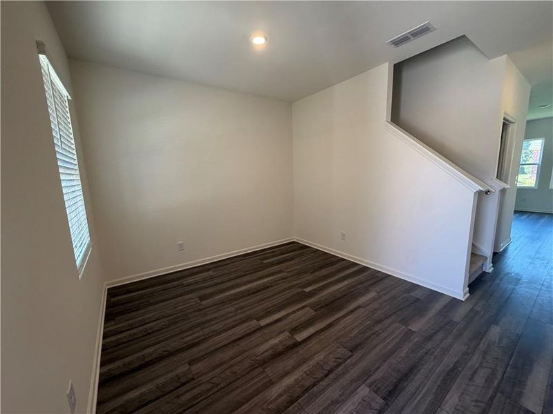 Spacious, unfurnished interior of a new home in Kendall Grove, McDonough (Image 4).