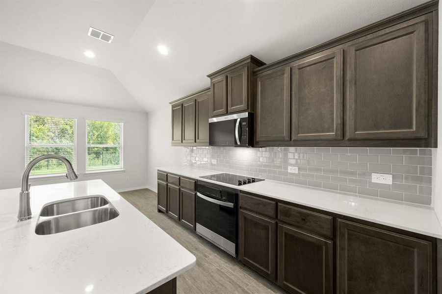 2629 Streamside- Kitchen-5 2629 Streamside- Kitchen-5