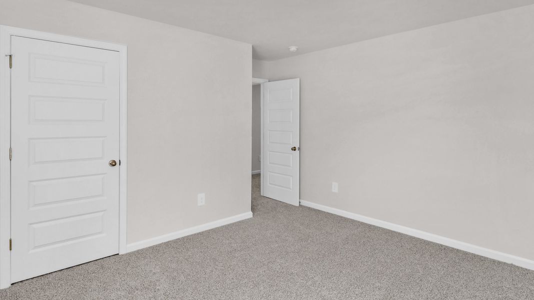 Spacious, unfurnished interior of a new home in Bailey Park, Fayetteville (Image 30).