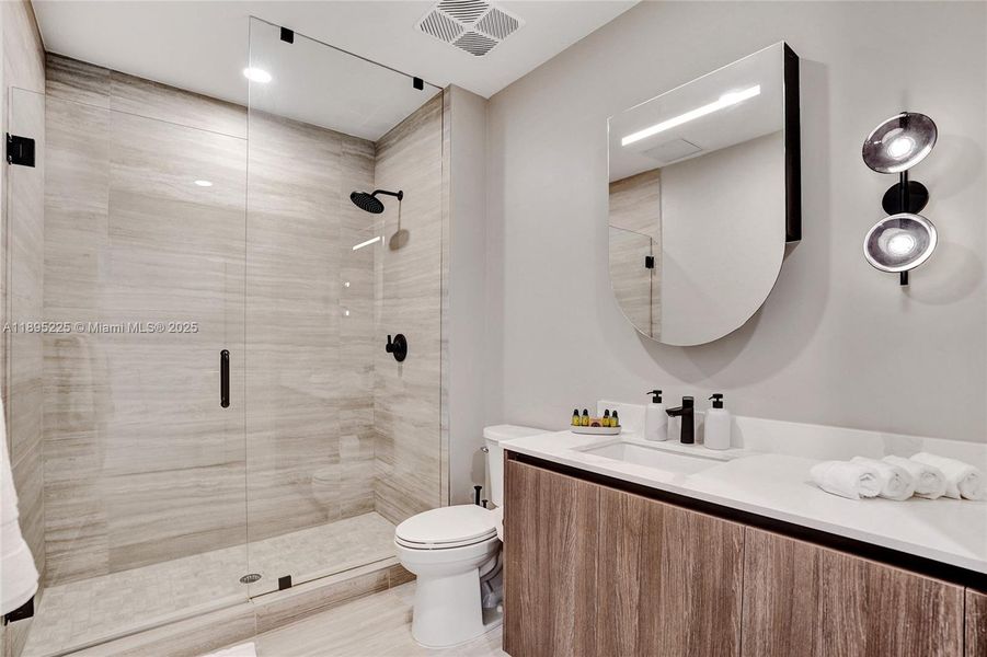 Furnished interior view inside a new home in 72 Park, Miami (Image 17).