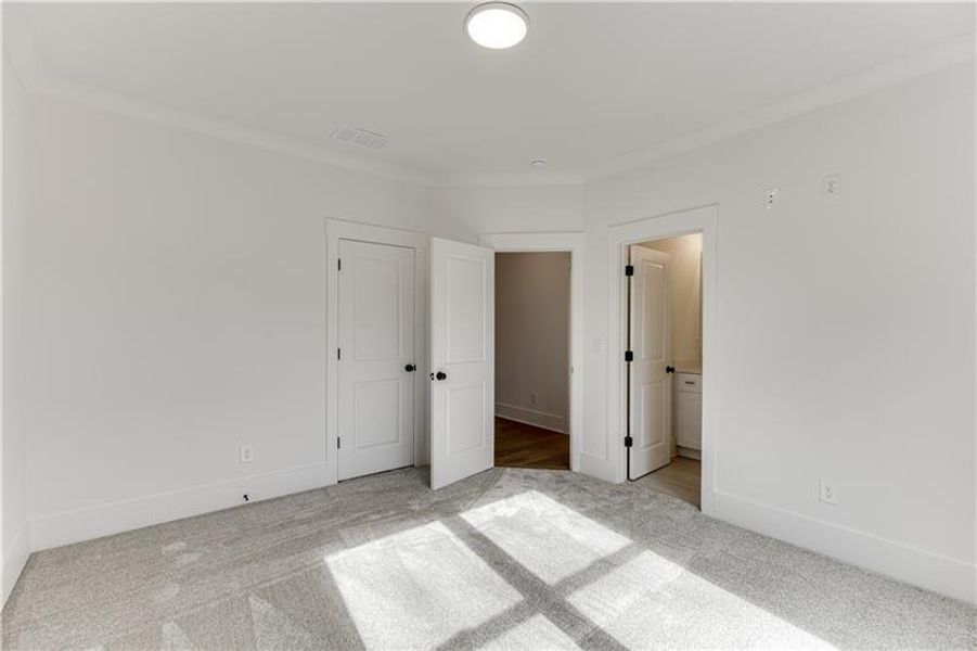 Image 53 of a home in .