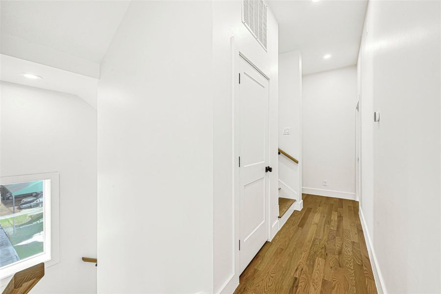 Image 30 of a home in .