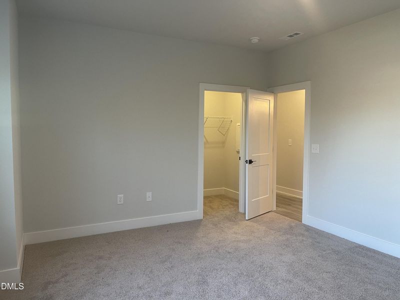 4B082E94-242B-4687-A732-1C665C870C17