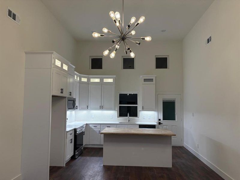 Furnished interior view inside a new home in , Granbury (Image 6).
