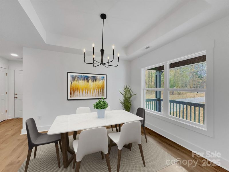 Dining room *virtually staged