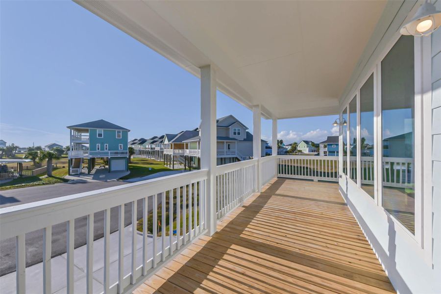 Exterior details and patio area of a home in , Galveston (Image 36).