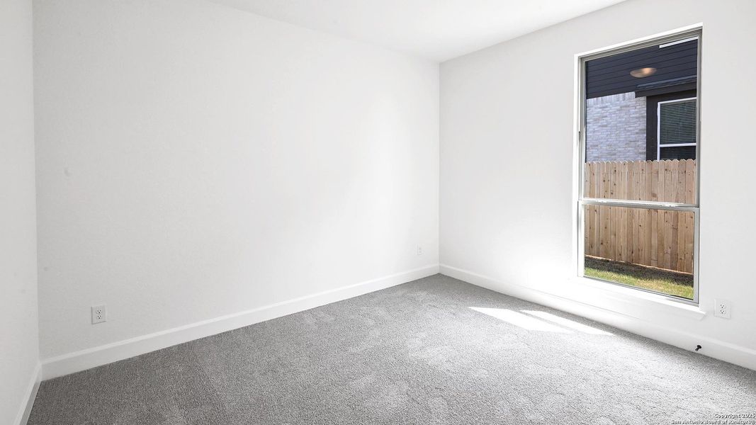 Spacious, unfurnished interior of a new home in Homestead 55', Cibolo (Image 20).