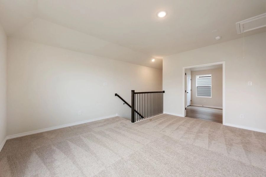 Spacious, unfurnished interior of a new home in Lariat, Liberty Hill (Image 37).