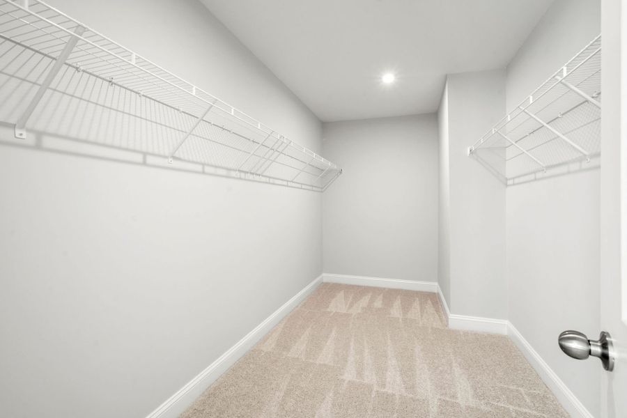 Spacious, unfurnished interior of a new home in Salem Bay, Beaufort (Image 10).