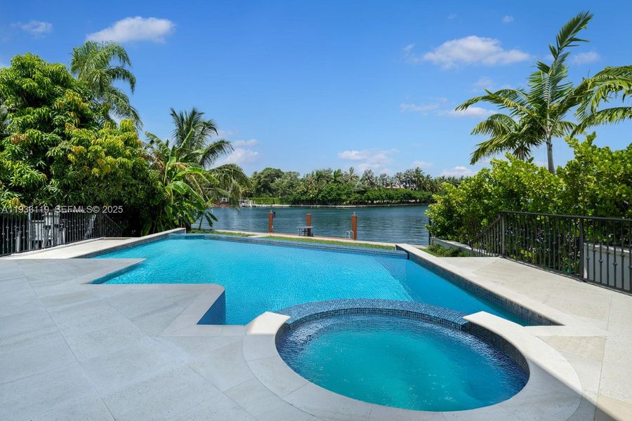 Community amenities in , Surfside (Image 30). Community amenities in , Surfside (Image 30).