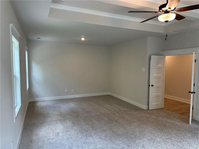 Spacious, unfurnished interior of a new home in Rosewood Lake Estates, Hoschton (Image 16).