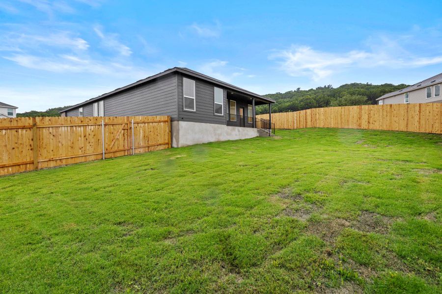 Exterior details and patio area of a home in Clayton Ranch, Copperas Cove (Image 2).