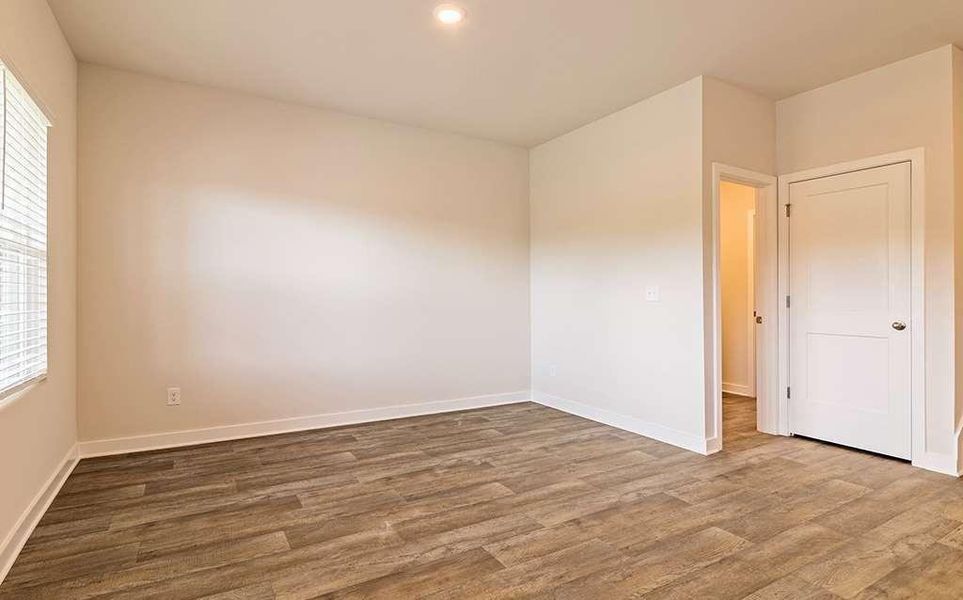 Spacious, unfurnished interior of a new home in Fern Dale, Fairburn (Image 11). Spacious, unfurnished interior of a new home in Fern Dale, Fairburn (Image 11).