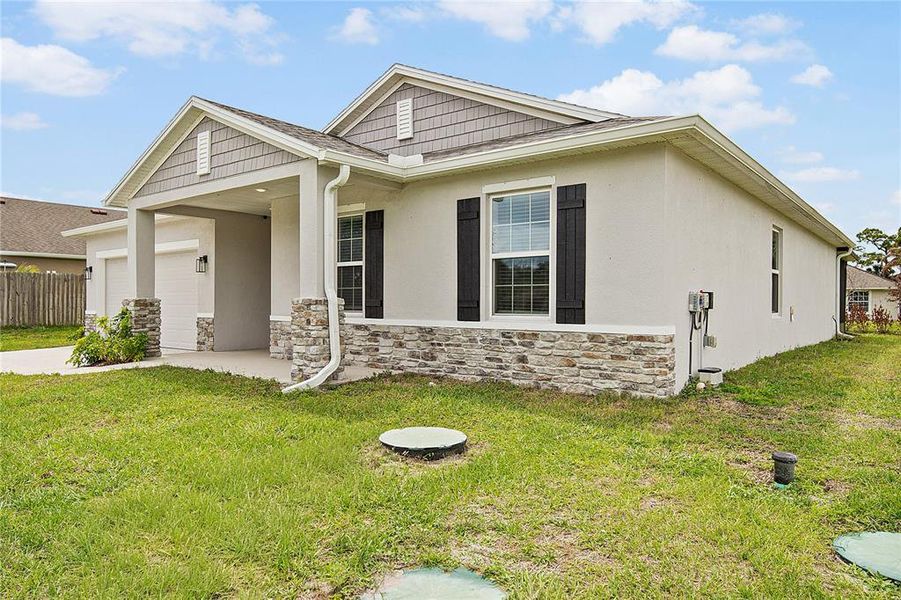 Exterior details and patio area of a home in , Sebastian (Image 3).