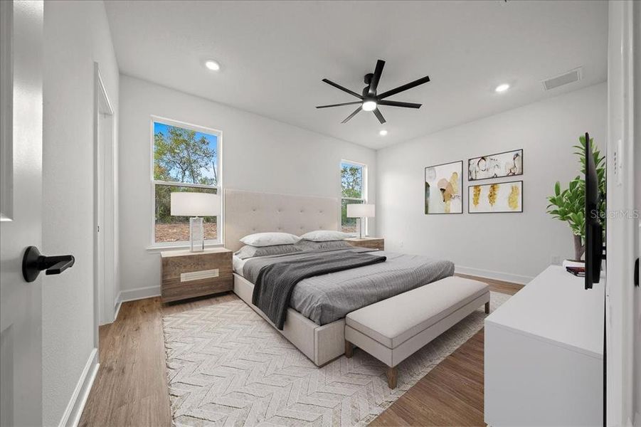 Furnished interior view inside a new home in , Spring Hill (Image 17).