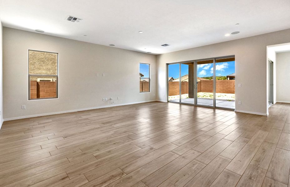 Spacious, unfurnished interior of a new home in Vistoso Canyon Estates, Oro Valley (Image 24). Spacious, unfurnished interior of a new home in Vistoso Canyon Estates, Oro Valley (Image 24).