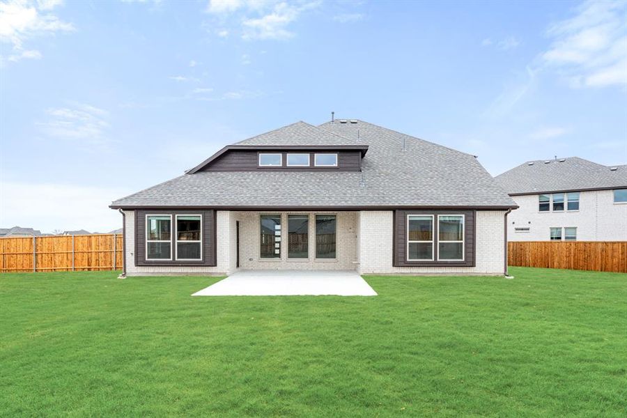 Exterior details and patio area of a home in ArrowBrooke, Aubrey (Image 4). Exterior details and patio area of a home in ArrowBrooke, Aubrey (Image 4).