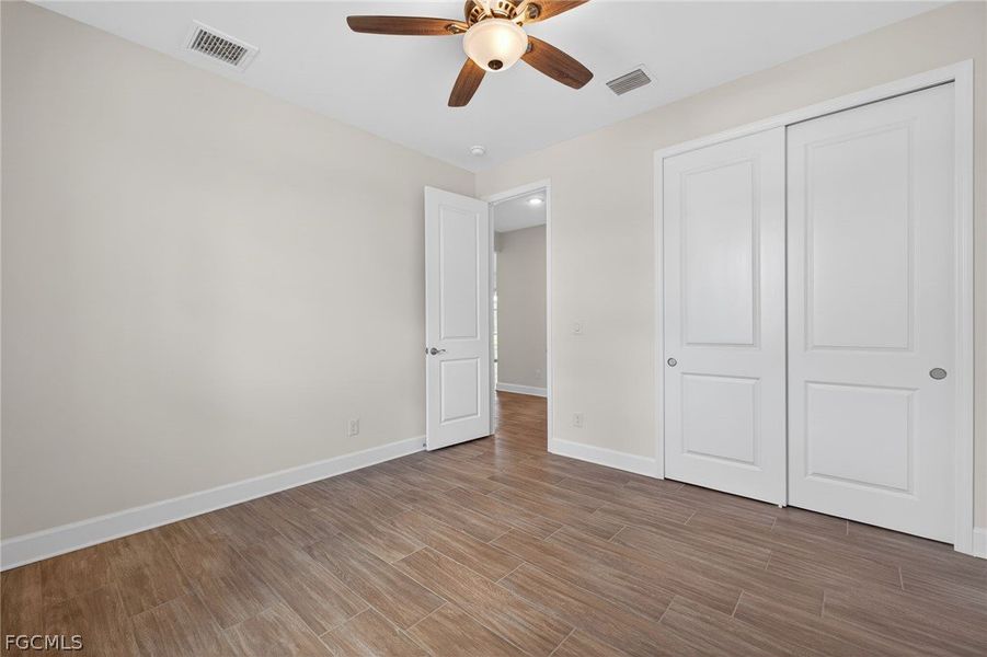 Spacious, unfurnished interior of a new home in Cape Coral, Cape Coral (Image 20).