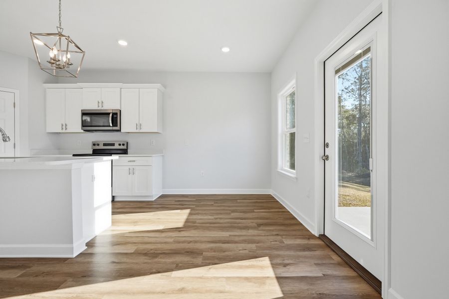 Spacious, unfurnished interior of a new home in McCarthy Estates, Defuniak Springs (Image 31).