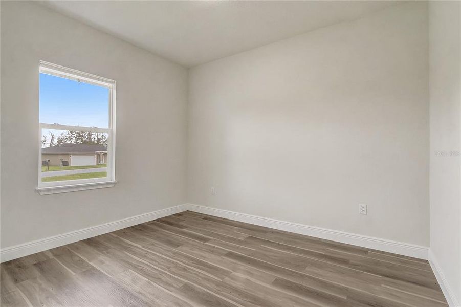 Spacious, unfurnished interior of a new home in , Ocala (Image 20).