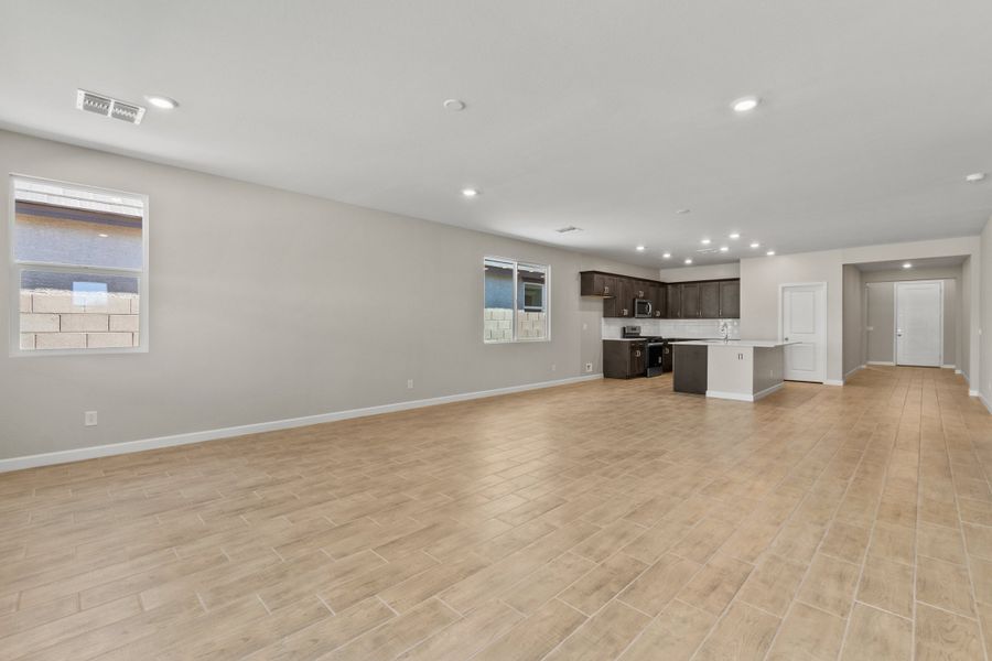 2,366sf New Home in Surprise, AZ.  - Slide 11