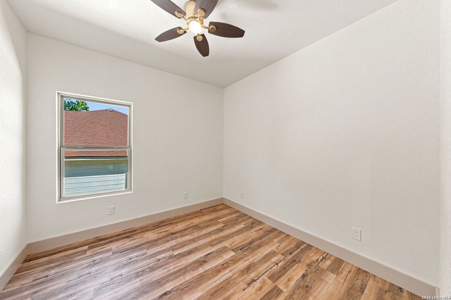 Spacious, unfurnished interior of a new home in , Kerrville (Image 24).