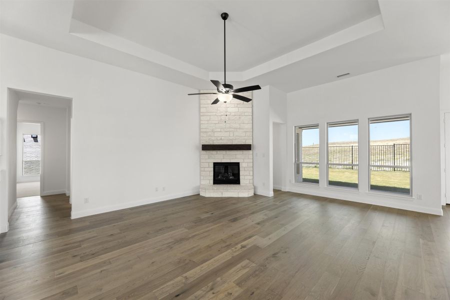 Representative unfurnished interior of a home built from the Newport by Windsor Homes in Nelson Lake Estates, Rockwall (Image 19).