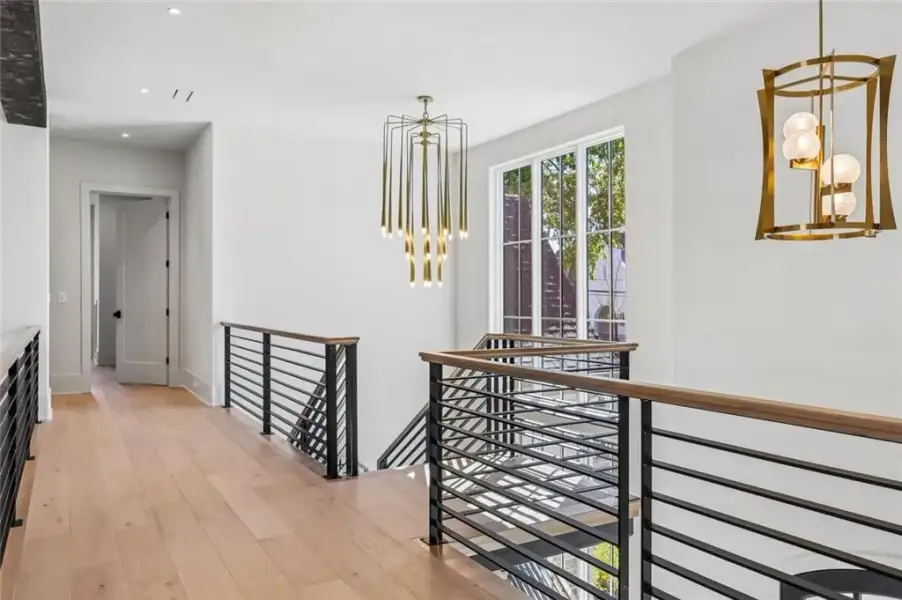 Image 121 of a home in .