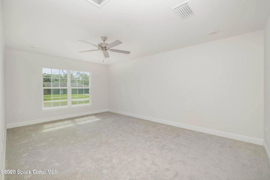 Spacious, unfurnished interior of a new home in Palm Bay, Palm Bay (Image 11).