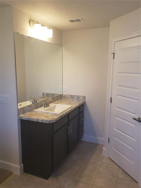 Furnished interior view inside a new home in Spring Hill, Spring Hill (Image 7).