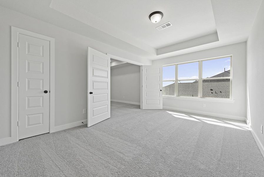 Spacious, unfurnished interior of a new home in Jordan Ranch, Katy (Image 19).