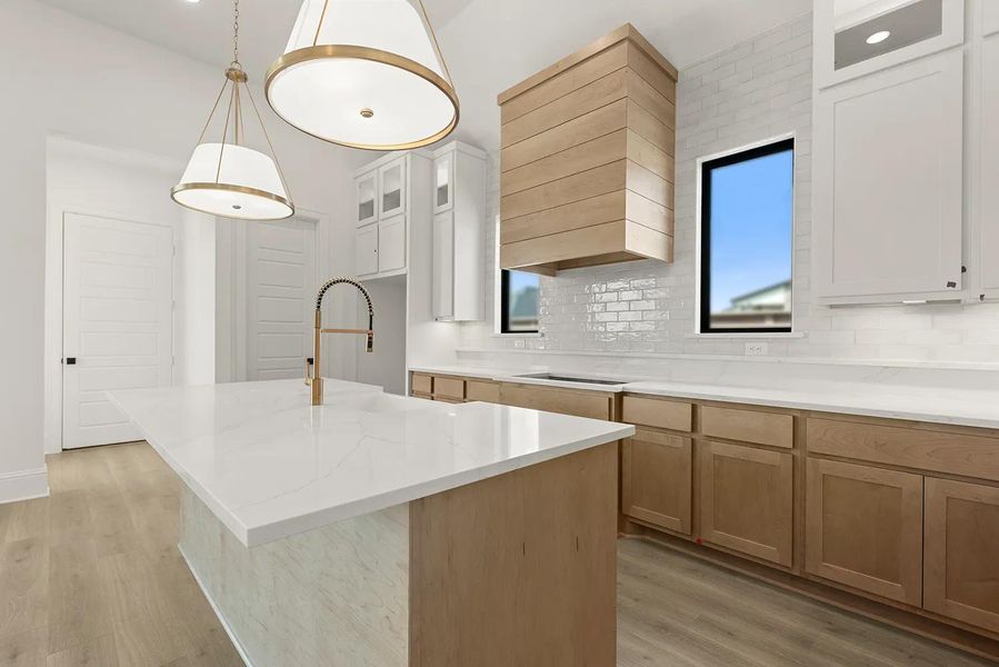 Sydney E Kitchen