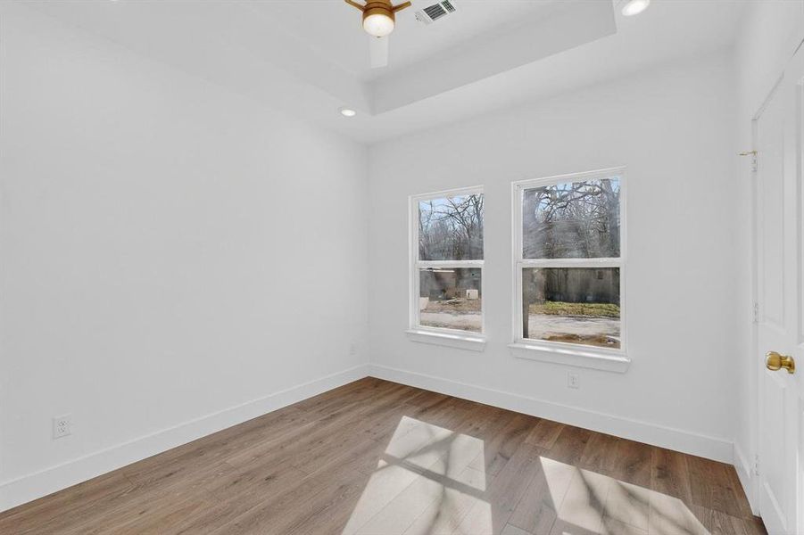 Spacious, unfurnished interior of a new home in , Mabank (Image 13).