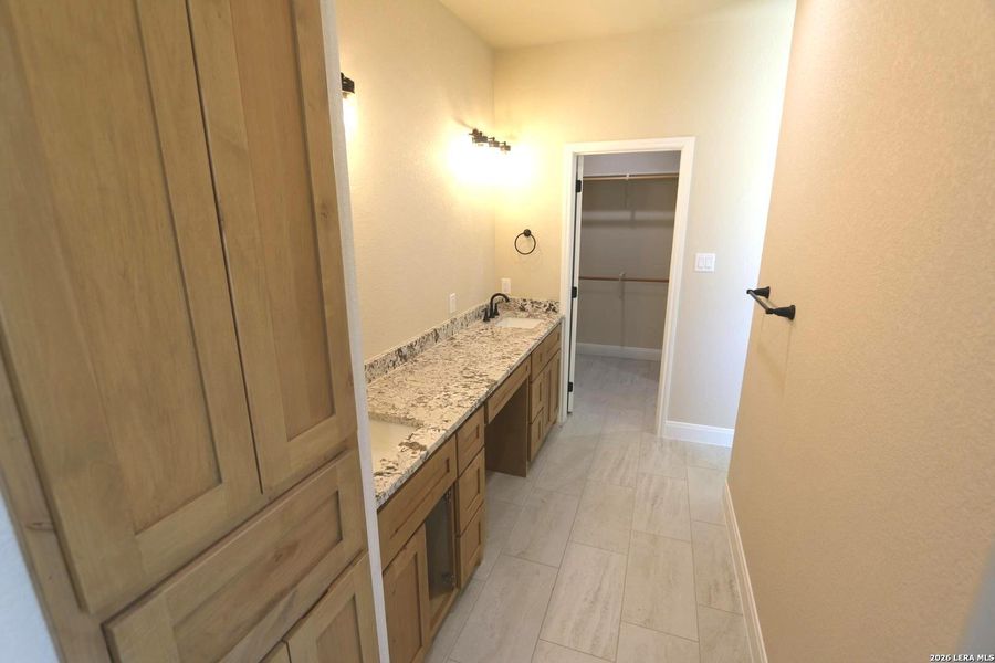 Furnished interior view inside a new home in , Floresville (Image 18).