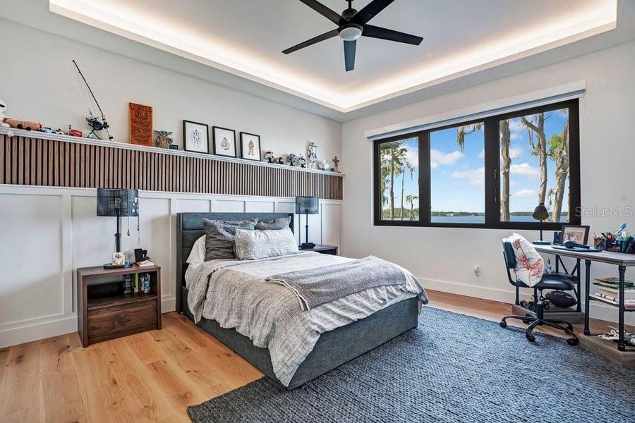 Furnished interior view inside a new home in , Windermere (Image 63).