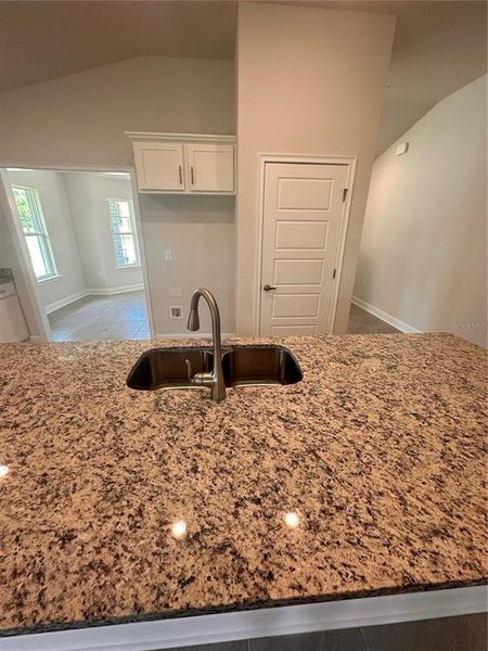 Granite Counter top Island in Kitchen