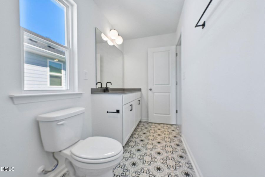 24-web-or-mls-Oakdale Dr-S2204-024 24-web-or-mls-Oakdale Dr-S2204-024