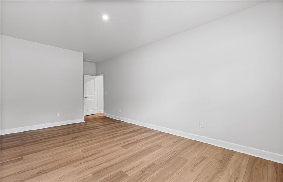 Spacious, unfurnished interior of a new home in Anderson Point Estates, McDonough (Image 36).