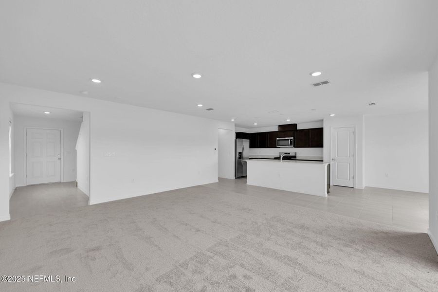 Spacious, unfurnished interior of a new home in Wells Landing, Jacksonville (Image 17). Spacious, unfurnished interior of a new home in Wells Landing, Jacksonville (Image 17).