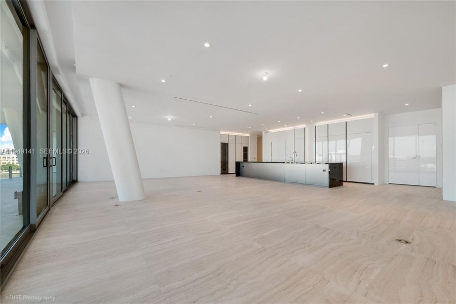 Spacious, unfurnished interior of a new home in , Miami (Image 15).