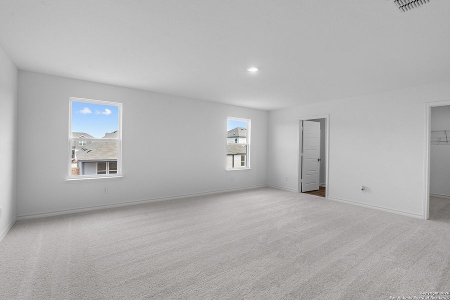 Spacious, unfurnished interior of a new home in Horizon Ridge, San Antonio (Image 17).