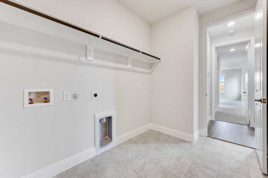 Representative unfurnished interior of a home built from the Amber by Taylor Morrison in Highland Lakes 60s, McKinney (Image 14). Representative unfurnished interior of a home built from the Amber by Taylor Morrison in Highland Lakes 60s, McKinney (Image 14).