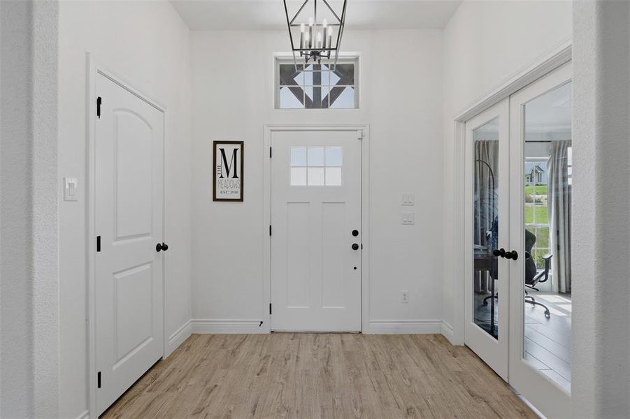 Spacious, unfurnished interior of a new home in The Ranches at Valley View, Springtown (Image 20).