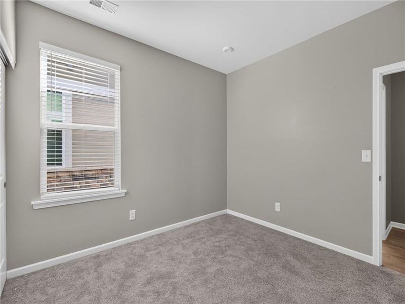 Spacious, unfurnished interior of a new home in Laurel Farms, Dallas (Image 29).