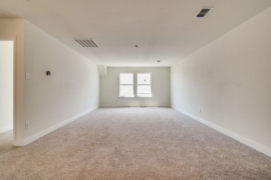 Spacious, unfurnished interior of a new home in Heartland Signature, Heartland (Image 8). Spacious, unfurnished interior of a new home in Heartland Signature, Heartland (Image 8).