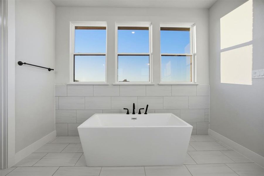 Close-up of interior finishes inside a home in Waterfall Ranch - 1 Acre Lots, Waxahachie (Image 14). Close-up of interior finishes inside a home in Waterfall Ranch - 1 Acre Lots, Waxahachie (Image 14).